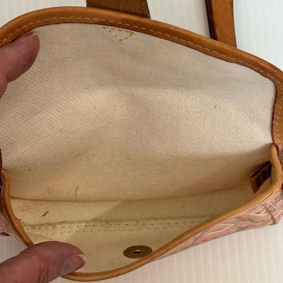 Dooney & Bourke Signature Logo Pouch Orange Leather Wristlet - Picture 7 of 12